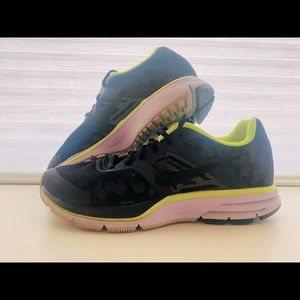 Ladies Nike Zoom Running Shoe